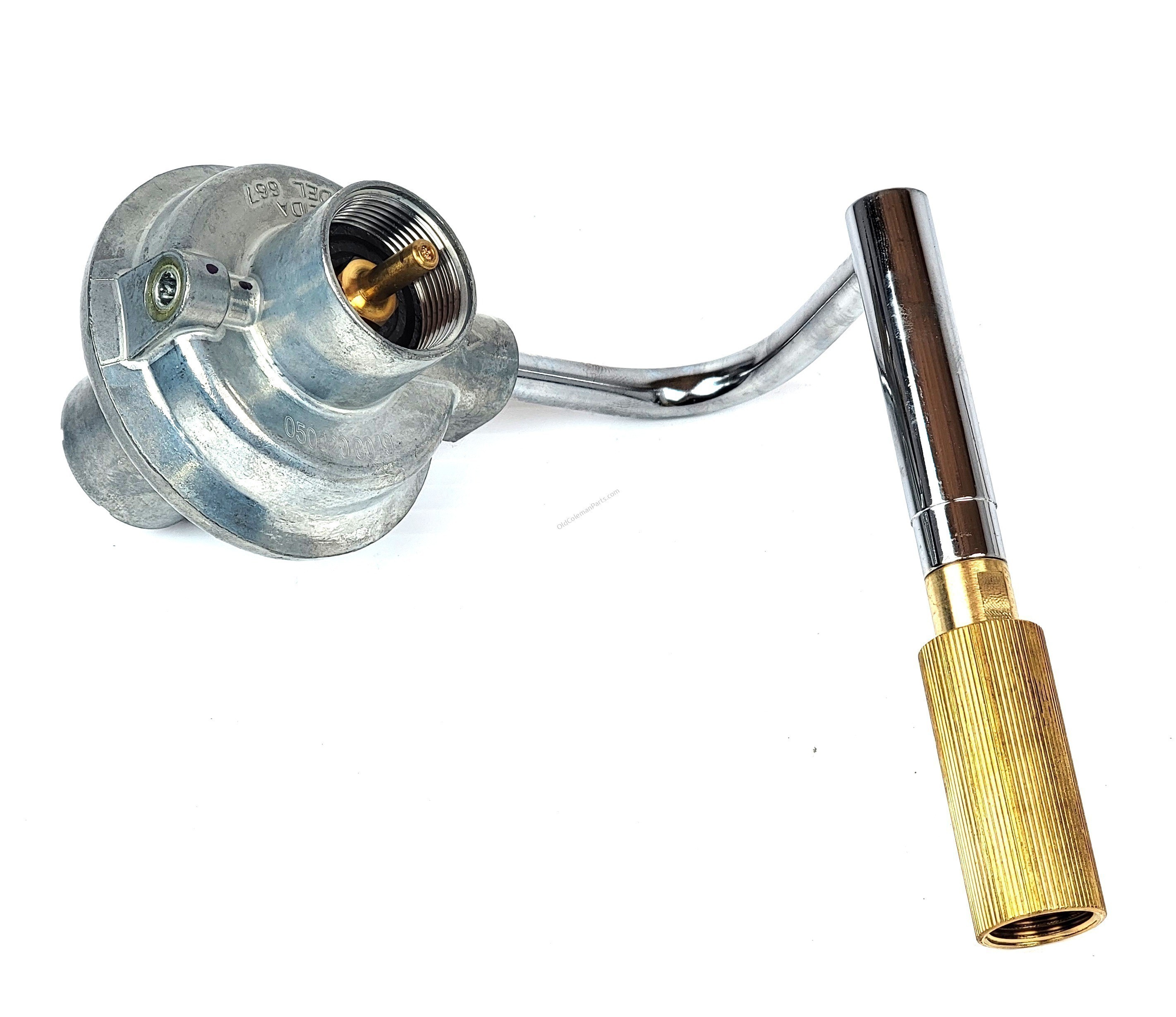 Old Coleman Parts > Stoves > Regulator Screw On C079