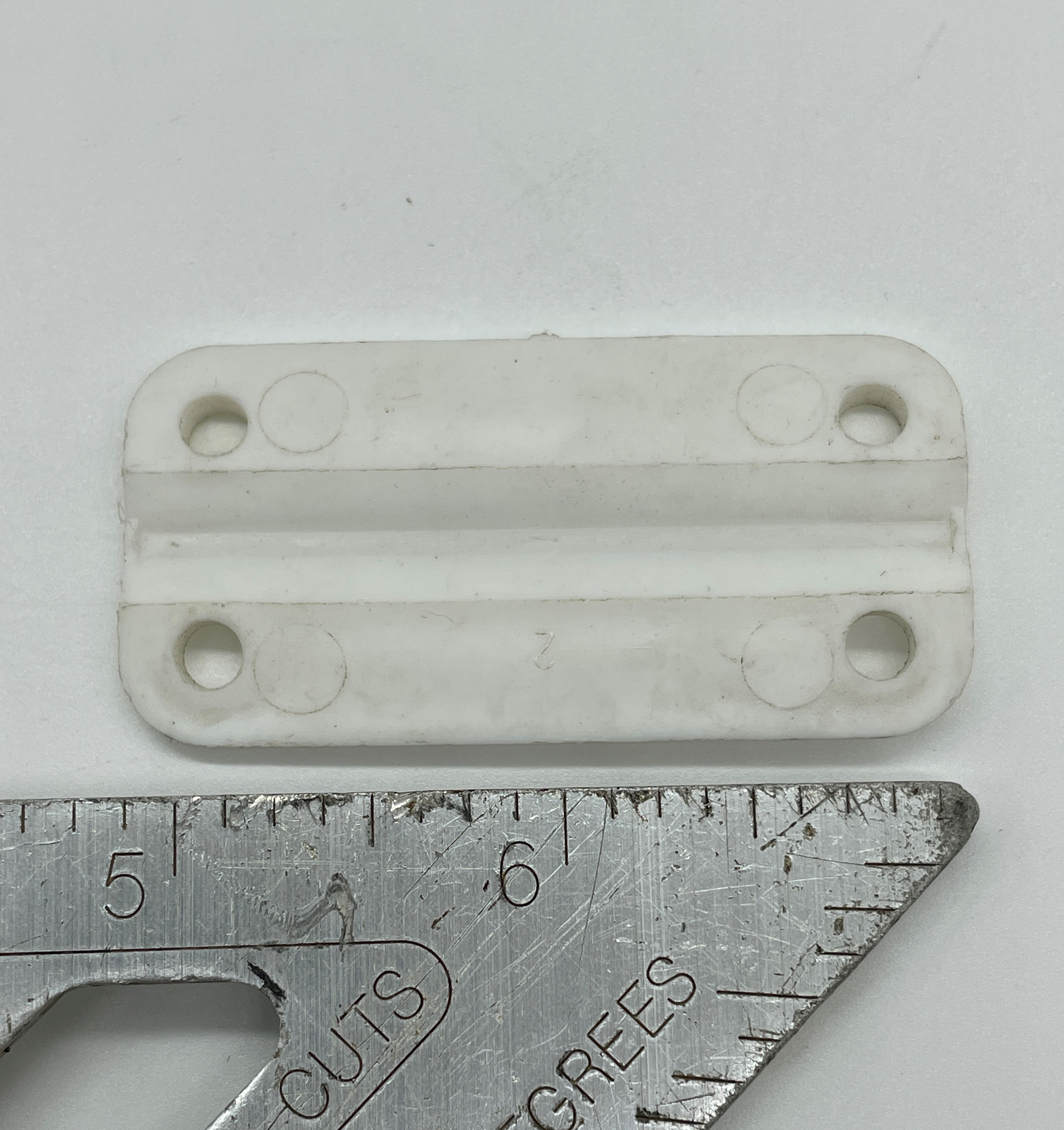 Unknown Cooler Hinge Used - E1381